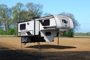 Arctic Fox Camper 1140