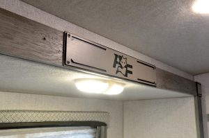 Arctic Fox Camper 1140