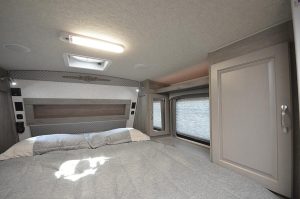 Arctic Fox Camper 1140