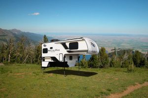 Arctic Fox Camper 865