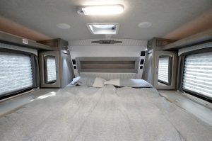 Arctic Fox Camper 865